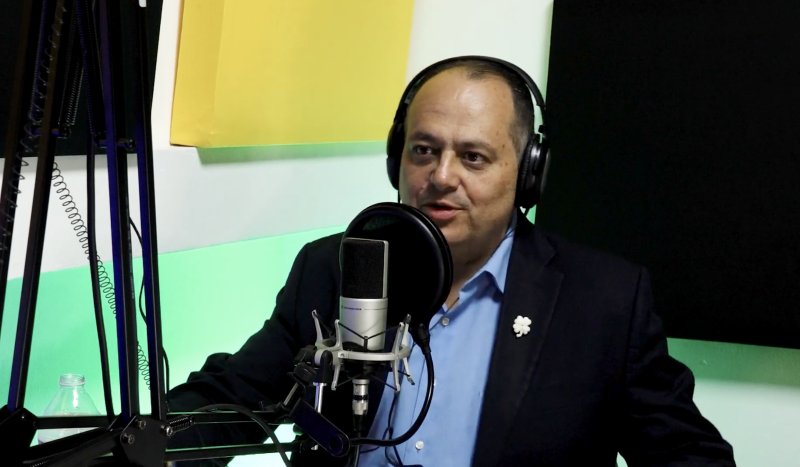 Claudio Alpízar analiza la política y la cultura de confrontación en “Voz y Política”.